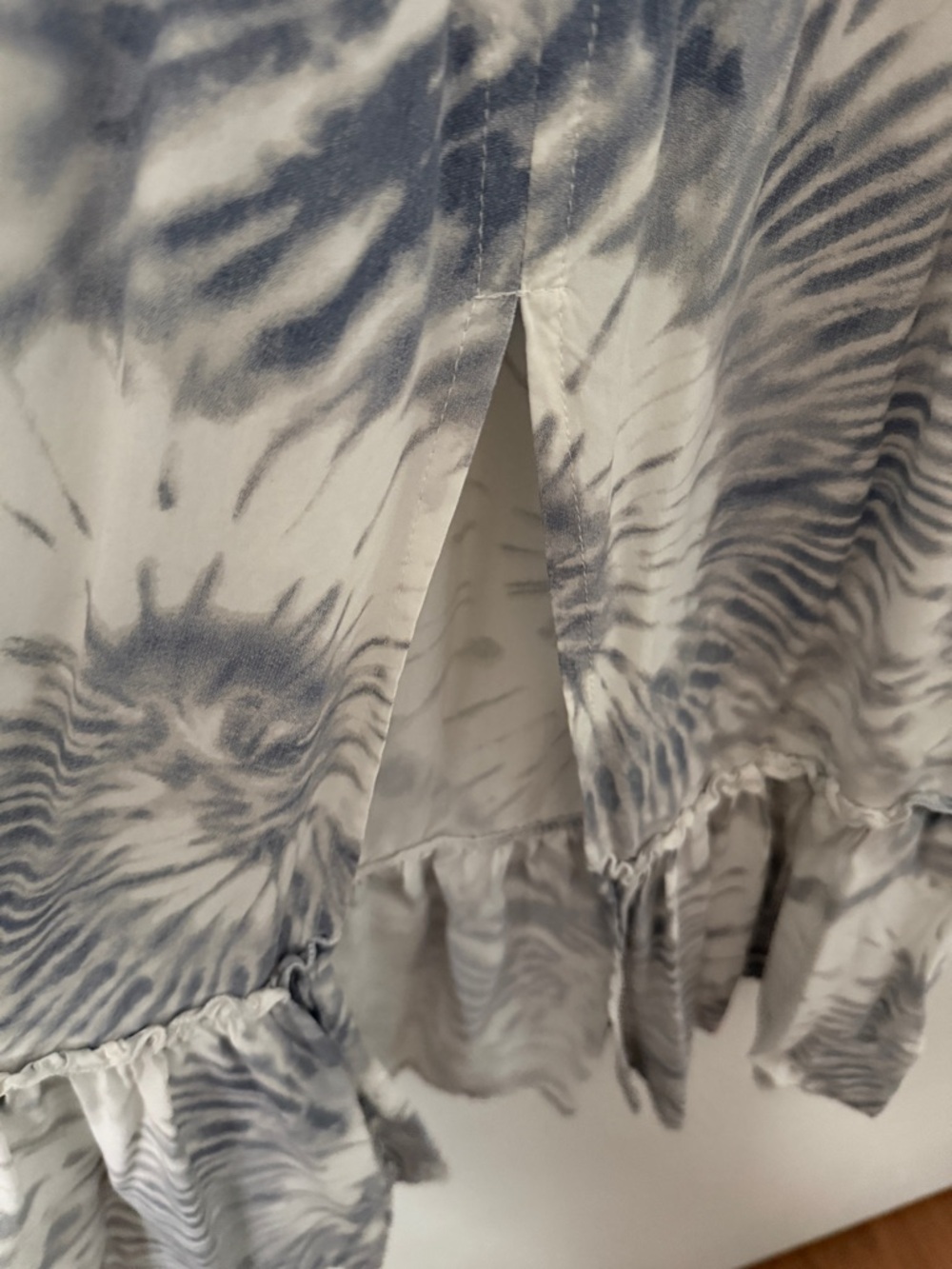 🌻5/$16🌻Strapless White and Blue/Grey Tie-Dye Maxi Dress - Picture 2 of 4